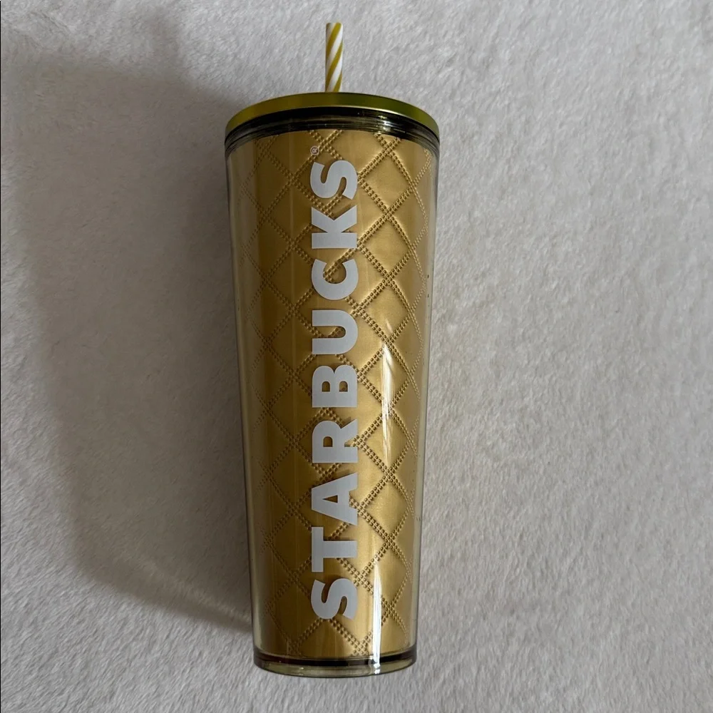 {NWT} Starbucks | Holiday 2024 Gold Quilted Metallic Venti Cold Cup Tumbler 24oz